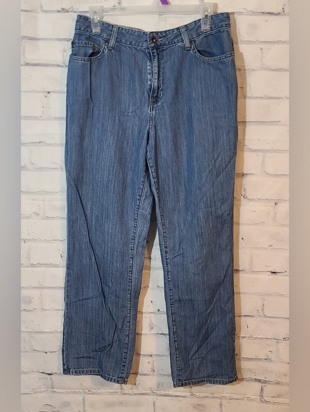 L.L.Bean Women's Classic Fit Straight Leg Lightweight Denim Jeans Sz 12